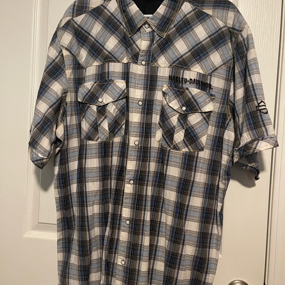 Harley Davidson XXL short sleeve pearl snap front shirt.